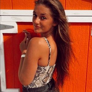 Meet your Posher, Sabrina